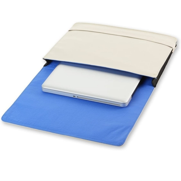 Moleskine myCloud Laptop Case, 13in, Khaki Beige (12.75 x 9 x 1.25) - Picture 6 of 7